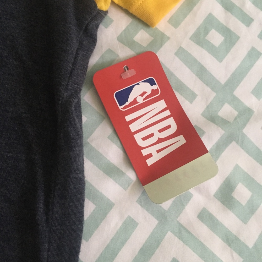 NBA Woman’s Pacers Tee. NWT. Size XL - Picture 4 of 6